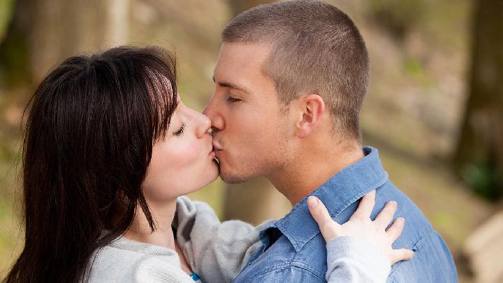 如何判断宫腔积脓 常见的宫颈脓肿检查方法有哪些